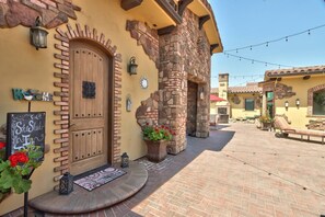 Entrance to Casita @ Bella Casa Di Vino