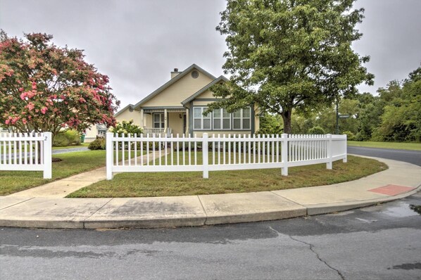 Front view of 2 Torie Jordan Court.