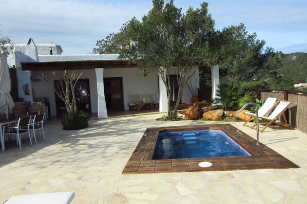 Holiday Home Exterior [summer]