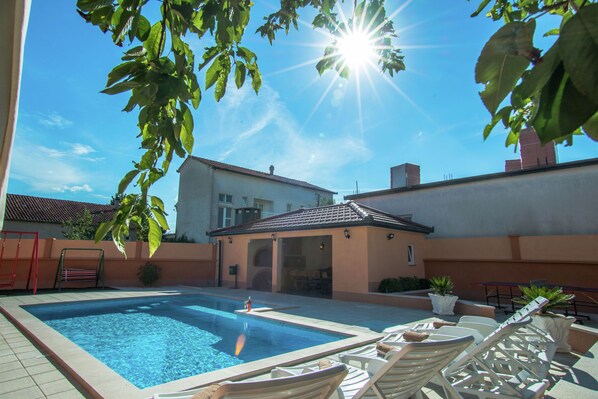 Piscine maison de vacances