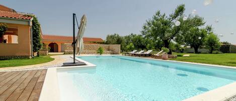 Piscine maison de vacances