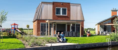 Extérieur maison de vacances [été]