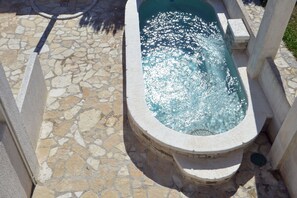 Schwimmbad des Ferienhauses