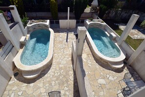 Schwimmbad des Ferienhauses