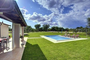 Holiday Home Swimming Pool