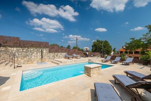 Holiday Home Swimming Pool