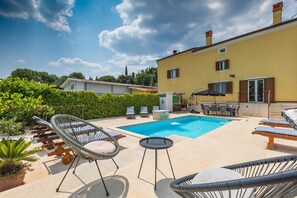 Holiday Home Swimming Pool