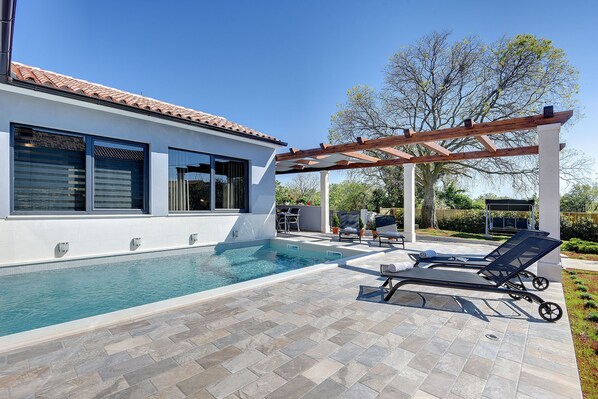 Piscine maison de vacances