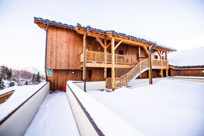 Holiday Home Exterior [winter]