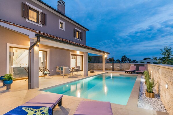 Holiday Home Exterior [summer]