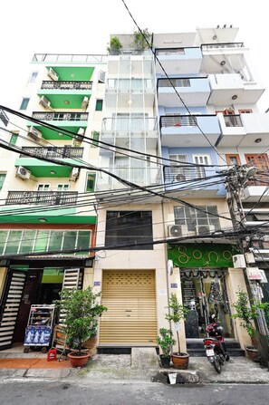 Fachada da propriedade
