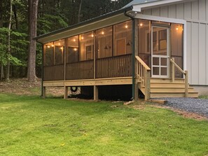 Secluded yet <2 miles to Bold Rock Cidery  & Devil's Backbone Restaurant & Pub