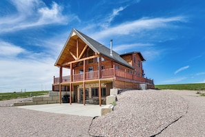 Wraparound Deck | Lounge Seating | Balcony | Mountain Views
