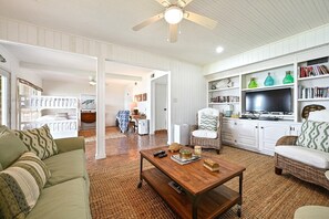 1st floor living room 