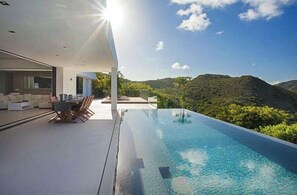 St-Barts-Villa-DIApol01