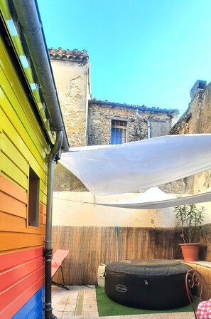 Patio / Spa / Extérieur