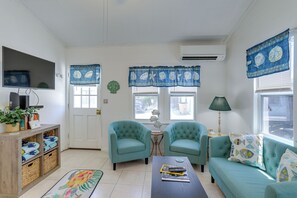 Living Room | Smart TV
