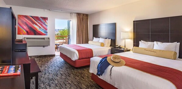 unit with 2 Queen Beds with Lake View