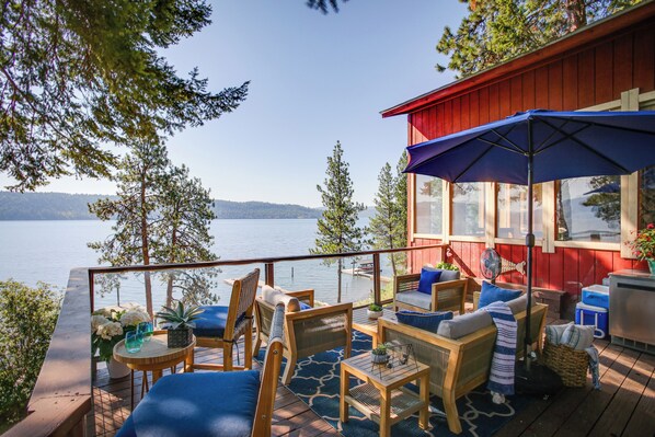 Coeur d'Alene Vacation Rental | 1,625 Sq Ft | 3BR | 1BA | Step-Free Entry