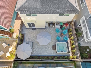 Oxnard Shores. Hollywood Beach home steps away from the beach. Backyard photo.
