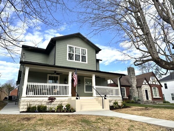 Beautiful craftsman with large front porch