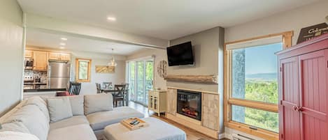 Living Area with Yampa Valley Views