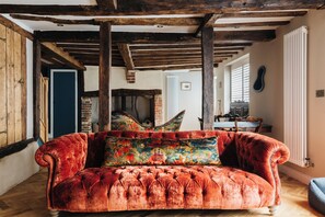 Main Sofa 