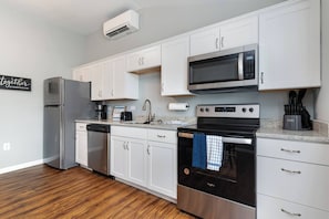 Modern Kitchen with the necessities!