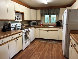 Full kitchen with everything you will need to cook and entertain