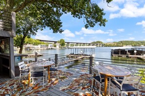 Al Fresco Dining and Relaxation