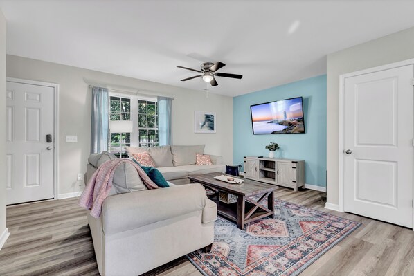 {LIVING ROOM} Ultimate comfort meets entertainment bliss in this living room.