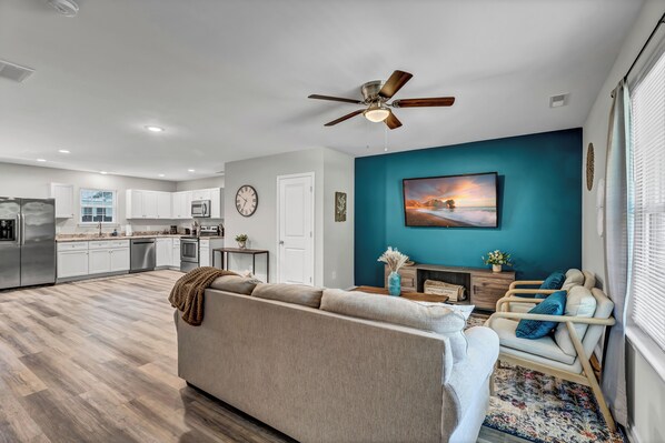{LIVING ROOM} Ultimate comfort meets entertainment bliss in this living room.