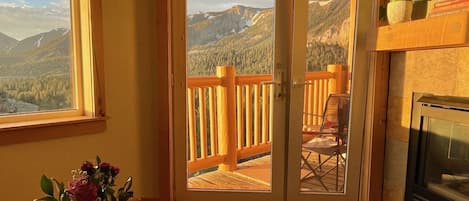 Mountain view of the Sherwin Range from living room