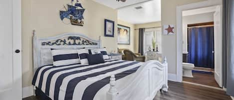 Master Bedroom with King Size Bed and Ensuite Bathroom