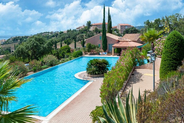 Holiday Home Swimming Pool