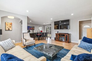 Living / Dining