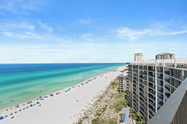 Edgewater 2-1203 - Rooftop Balcony