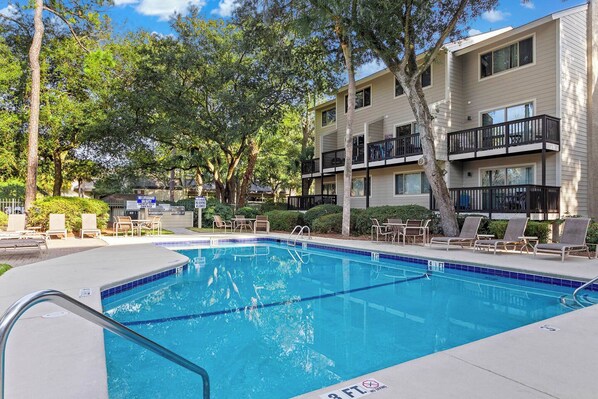 Tanglewood Villas Community Pool
