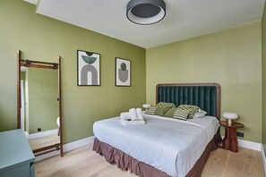 Chambre 1 avec salle de bain