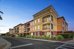 City, Building, Urban, High Rise, Neighborhood