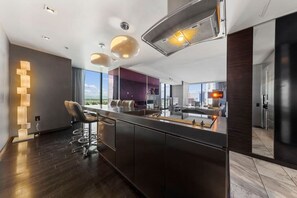 Amazing Kitchen - Cook your own at the comfort of your home away from home.
