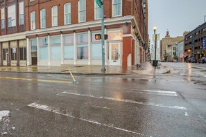 Exterior | Parking Garage (1 Vehicle)