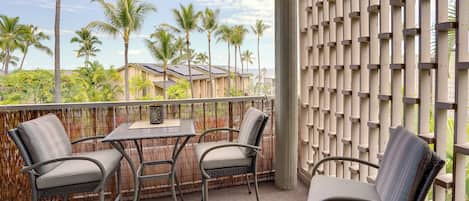 Kailua-Kona Vacation Rental | 1BR | 1BA | Stairs Required | 615 Sq Ft