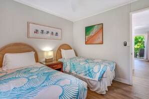 Guest bedroom with twin beds.