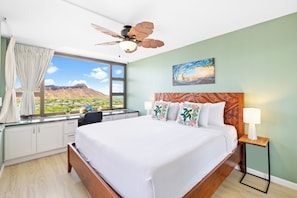 Have a restful sleep on your king-size bed in the bedroom!