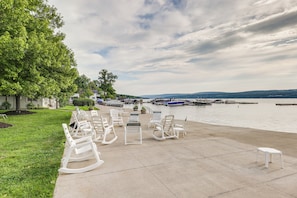 Lake Access On-Site | Private Boat Slip
