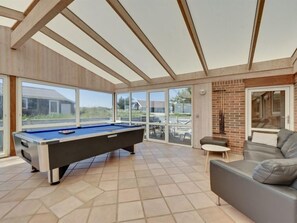 Spielezimmer
