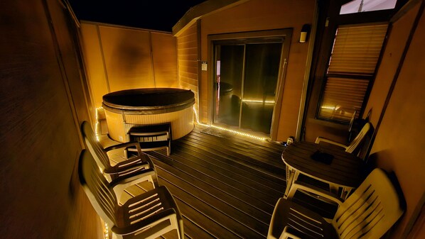 Private Jacuzzi