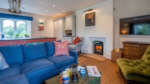 Living Room, Lower Lodge Gatehouse at Kentchurch, Bolthole Retreats