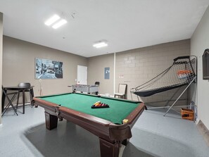 Amazing Game Room with Pool, BasketBall Game and more!